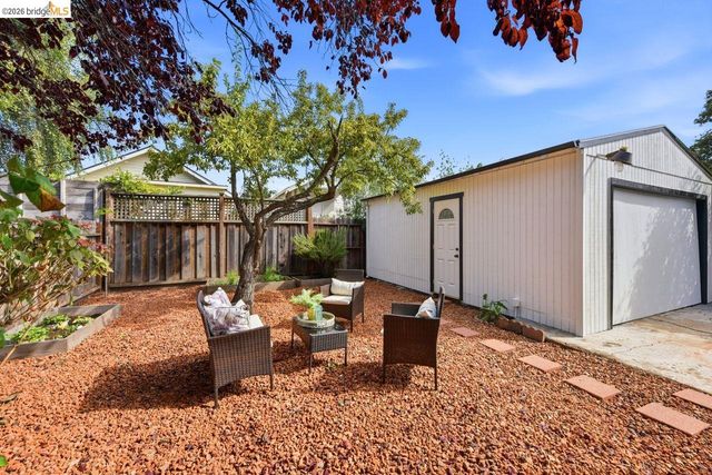 1028 57Th St, Oakland, CA 94608