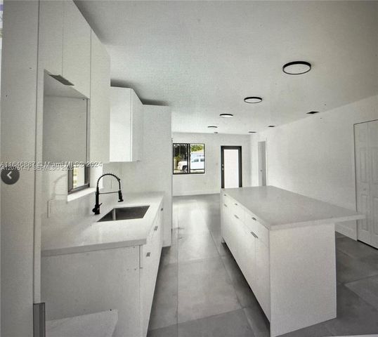 2421 NW 152nd Terrace, Miami Gardens, FL 33054