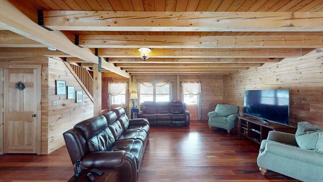 544 South Rd, Ashby, MA 01431