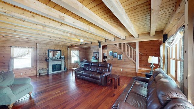 544 South Rd, Ashby, MA 01431