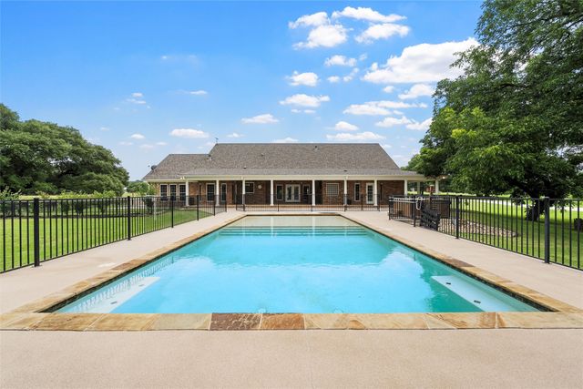 110 PR 3661 Road, China Spring, TX 76633