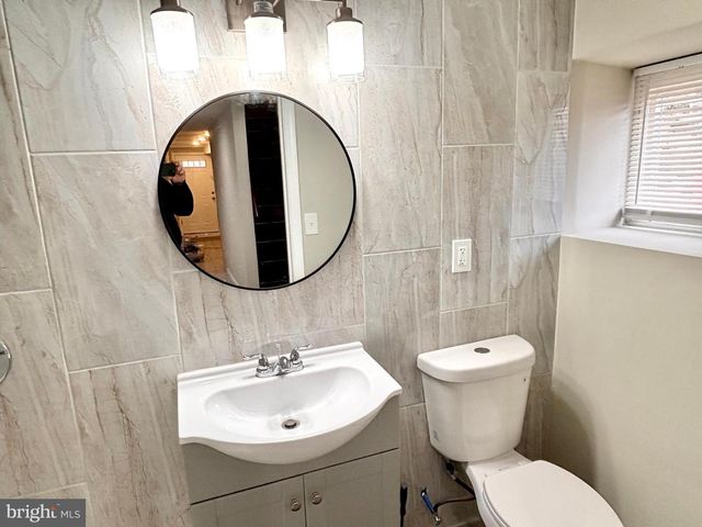 5355 N 16TH ST, Philadelphia, PA 19141