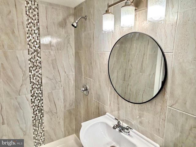 5355 N 16TH ST, Philadelphia, PA 19141