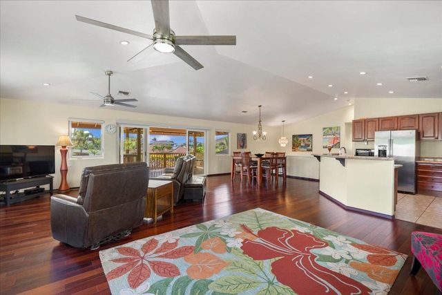 99 Honuea Pl, Kihei, HI 96753