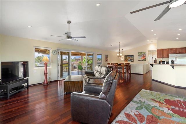 99 Honuea Pl, Kihei, HI 96753