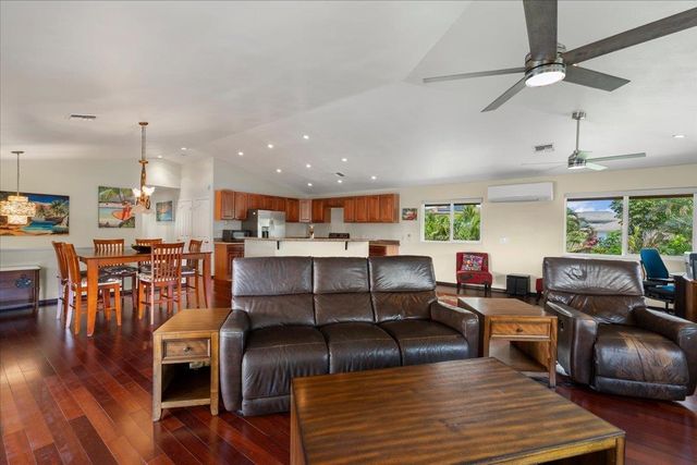 99 Honuea Pl, Kihei, HI 96753
