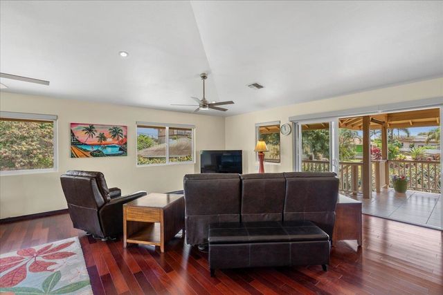 99 Honuea Pl, Kihei, HI 96753