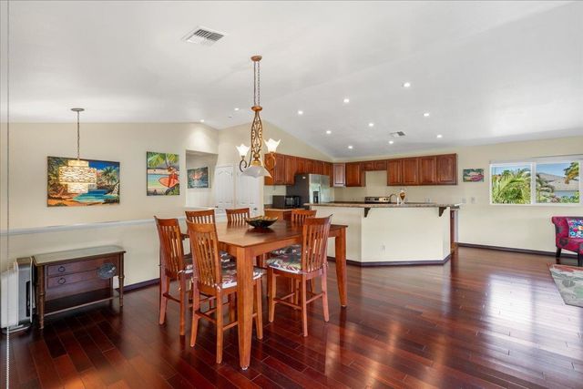 99 Honuea Pl, Kihei, HI 96753