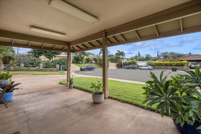 99 Honuea Pl, Kihei, HI 96753