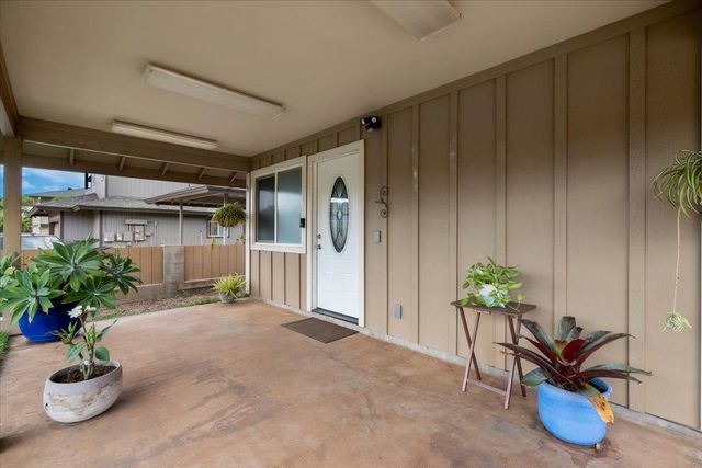 99 Honuea Pl, Kihei, HI 96753