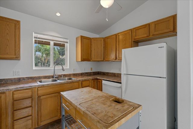 99 Honuea Pl, Kihei, HI 96753