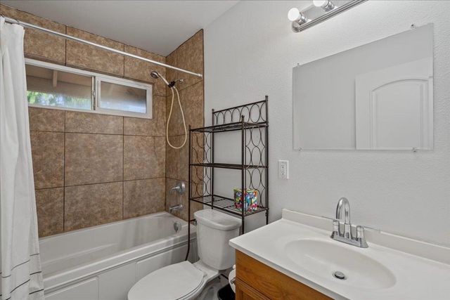 99 Honuea Pl, Kihei, HI 96753