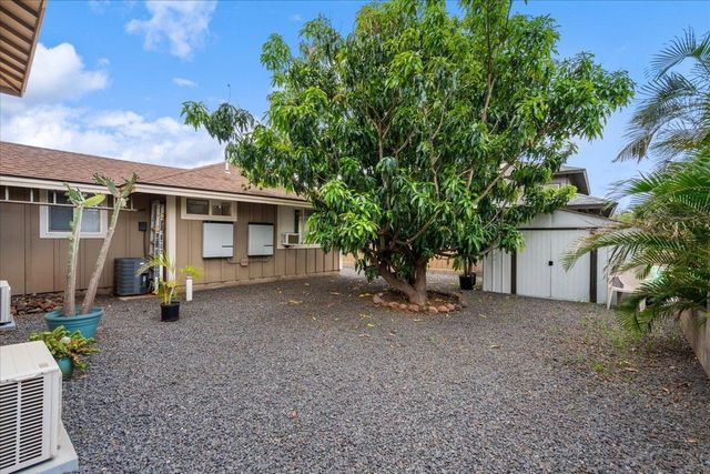 99 Honuea Pl, Kihei, HI 96753