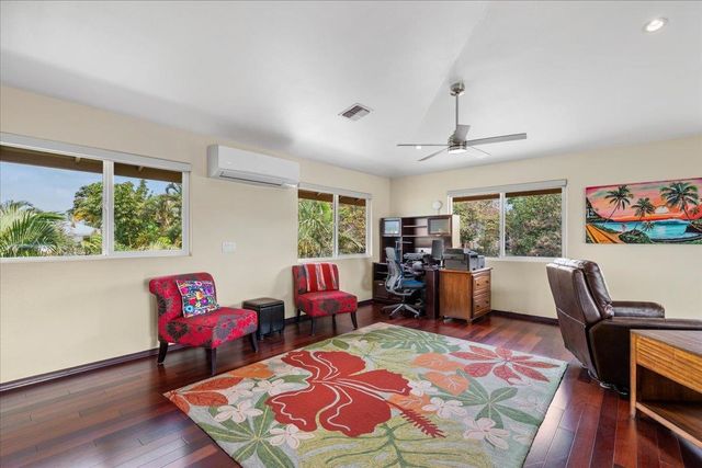99 Honuea Pl, Kihei, HI 96753