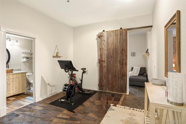 3249 W Fairview Place 111, Denver, CO 80211