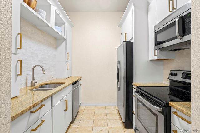 3249 W Fairview Place 111, Denver, CO 80211