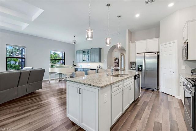 9368 Night Heron LN, Naples, FL 34120