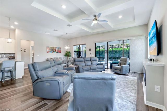 9368 Night Heron LN, Naples, FL 34120