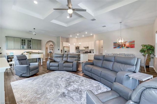 9368 Night Heron LN, Naples, FL 34120