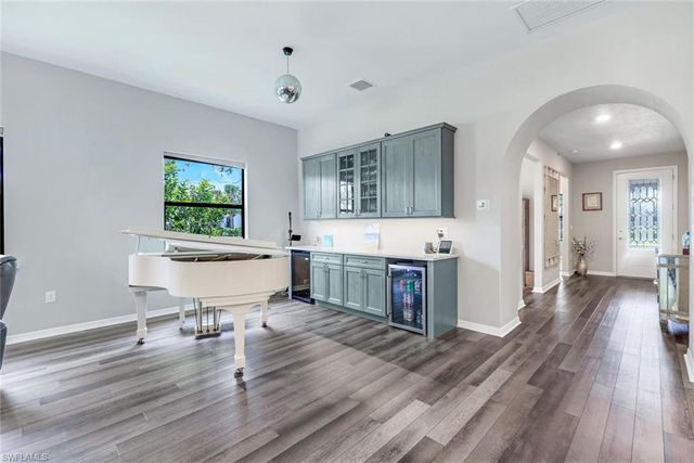 9368 Night Heron LN, Naples, FL 34120