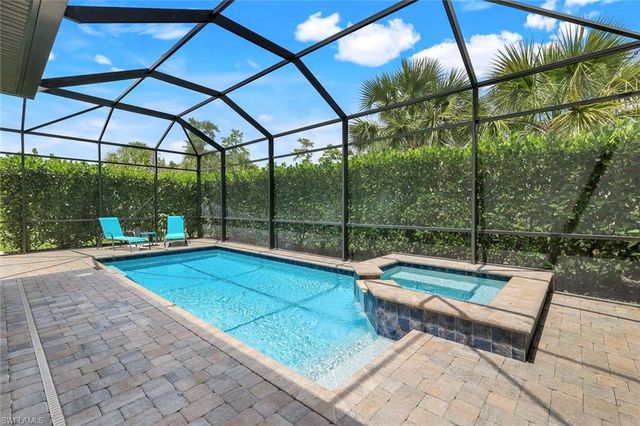 9368 Night Heron LN, Naples, FL 34120