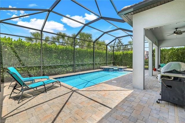 9368 Night Heron LN, Naples, FL 34120