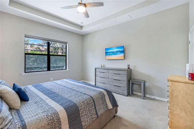 9368 Night Heron LN, Naples, FL 34120