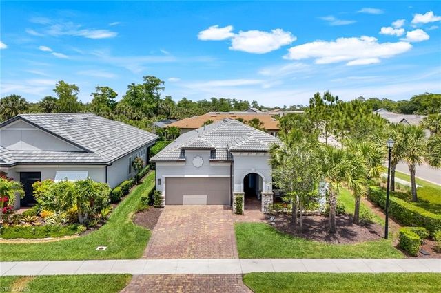 9368 Night Heron LN, Naples, FL 34120