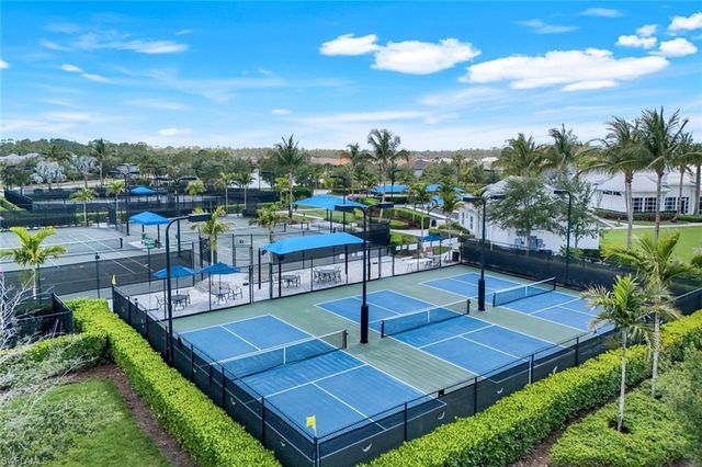 9368 Night Heron LN, Naples, FL 34120