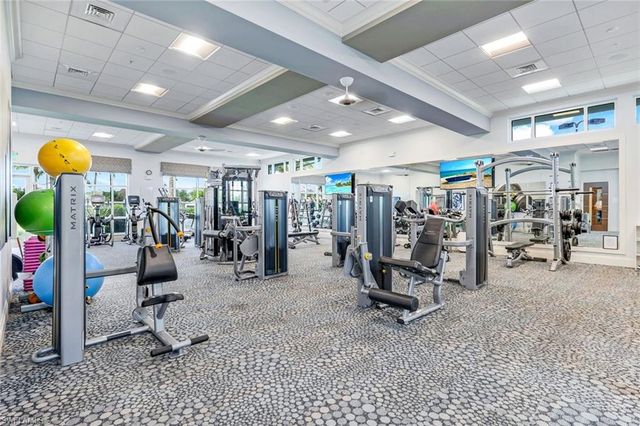 9368 Night Heron LN, Naples, FL 34120