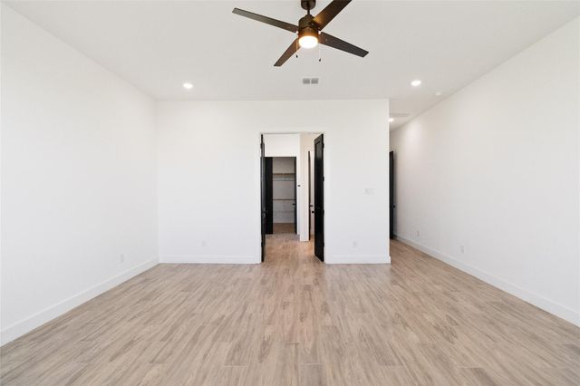 529 Longhorn Trail, Angleton, TX 77515