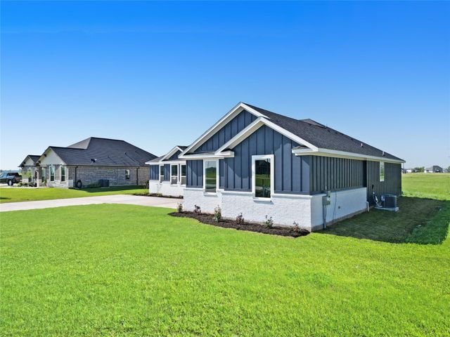 529 Longhorn Trail, Angleton, TX 77515