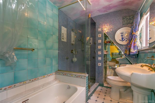 200 Myrtle Drive, Great Neck, NY 11021