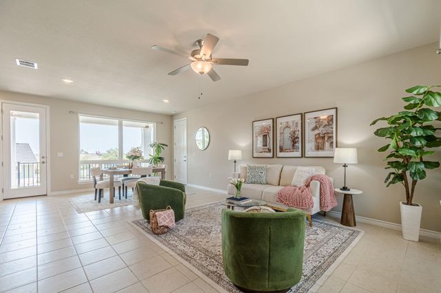 116 Mulligan DR 103, San Marcos, TX 78666