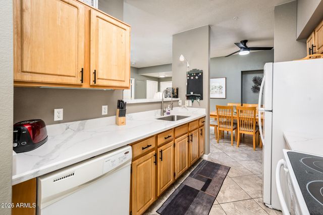 14950 W MOUNTAIN VIEW Boulevard 4104, Surprise, AZ 85374