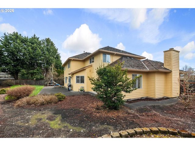 575 Nw BLUERIDGE Ct, Beaverton, OR 97006