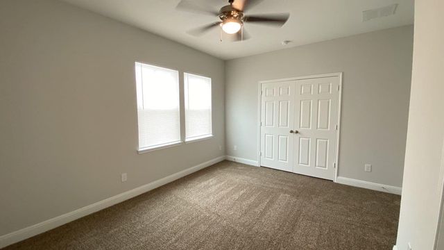 5225 E Houston Road A, Houston, TX 77028