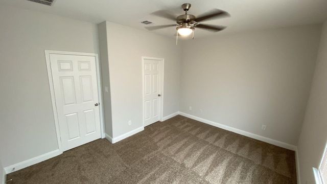 5225 E Houston Road A, Houston, TX 77028
