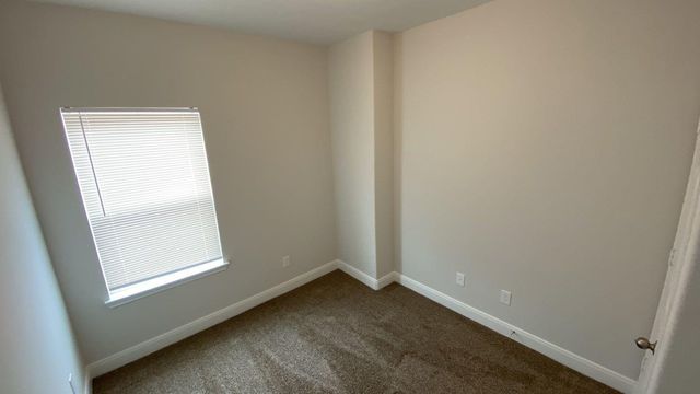 5225 E Houston Road A, Houston, TX 77028
