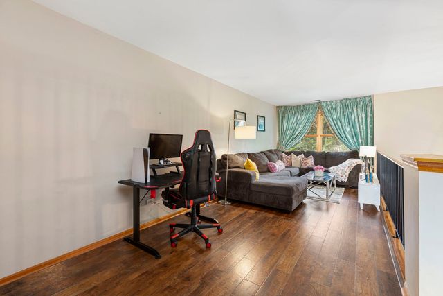 10936 Jodan Drive, Oak Lawn, IL 60453