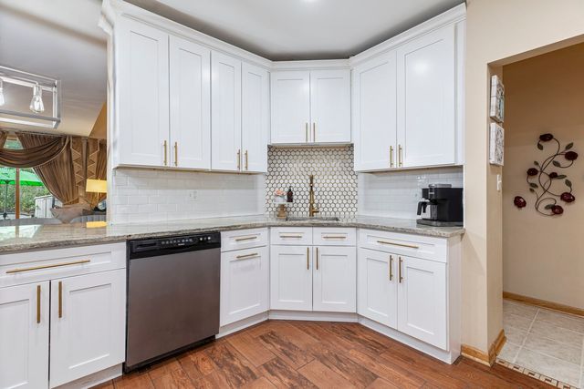 10936 Jodan Drive, Oak Lawn, IL 60453