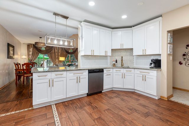 10936 Jodan Drive, Oak Lawn, IL 60453