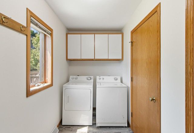 311 Douglas Court, Barneveld, WI 53507
