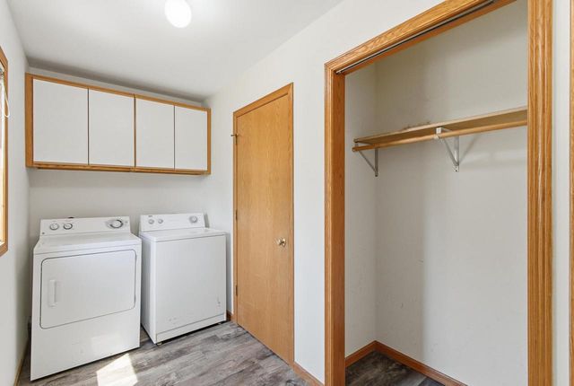 311 Douglas Court, Barneveld, WI 53507