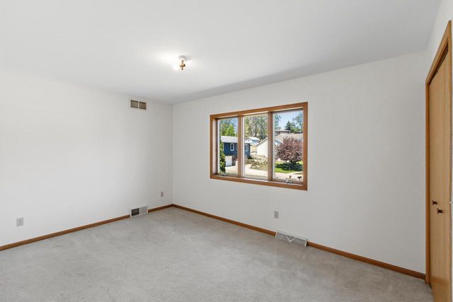 311 Douglas Court, Barneveld, WI 53507
