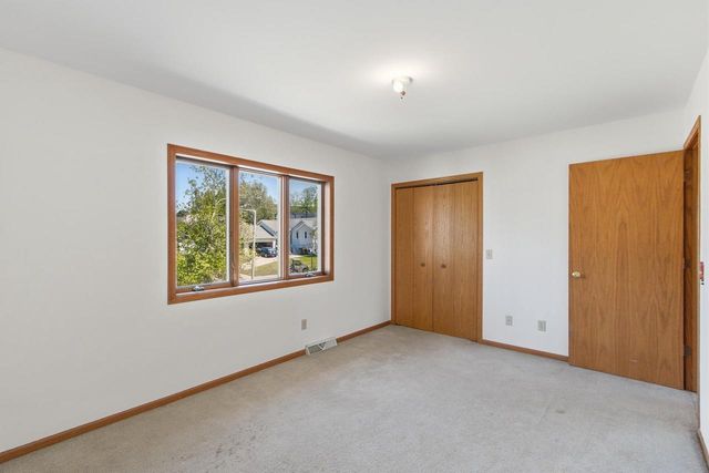311 Douglas Court, Barneveld, WI 53507
