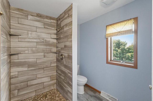 311 Douglas Court, Barneveld, WI 53507