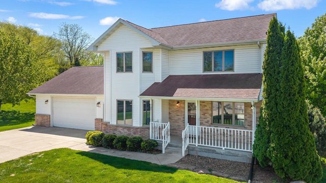 311 Douglas Court, Barneveld, WI 53507