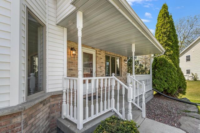 311 Douglas Court, Barneveld, WI 53507