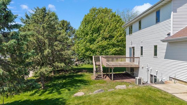311 Douglas Court, Barneveld, WI 53507